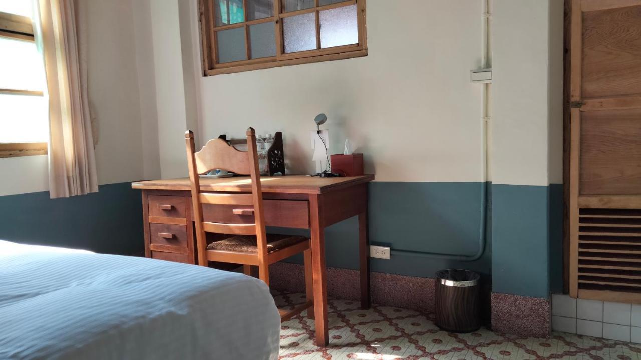 Neat Hostel 台南 エクステリア 写真