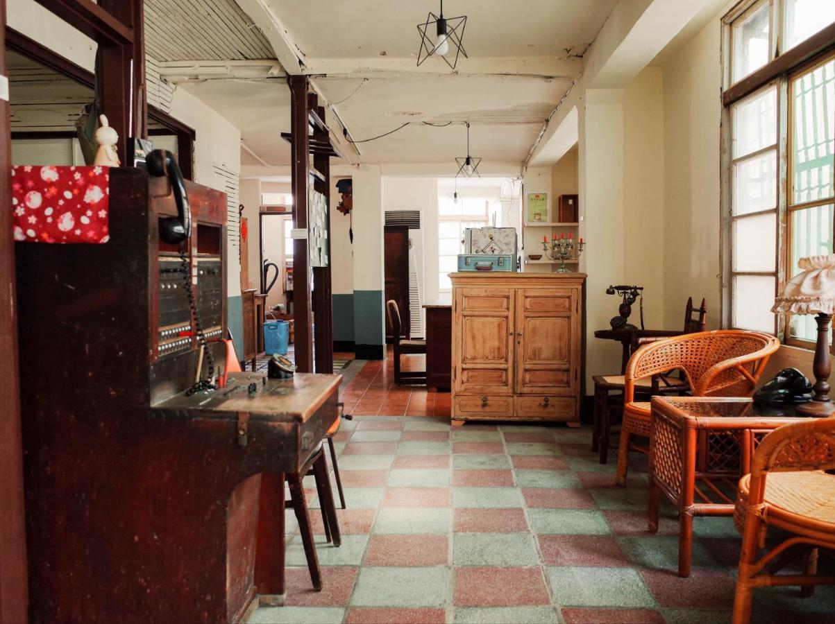 Neat Hostel 台南 エクステリア 写真